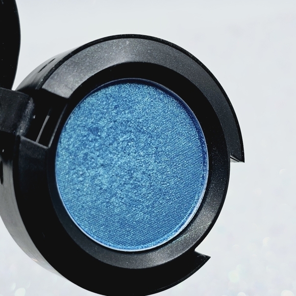 MAC Cosmetics Parrot (MAC Originals Collection) Limited Edition/Rare Eyeshadow - Picture 9 of 11